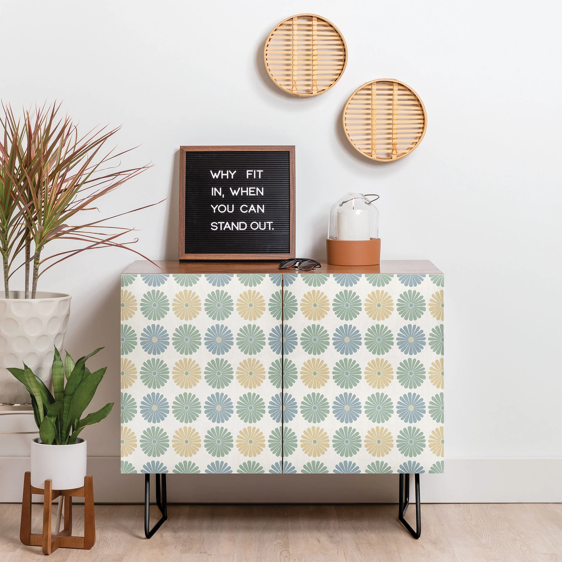 Colour Poems Daisy Pattern Multicolor I Credenza - Image 6