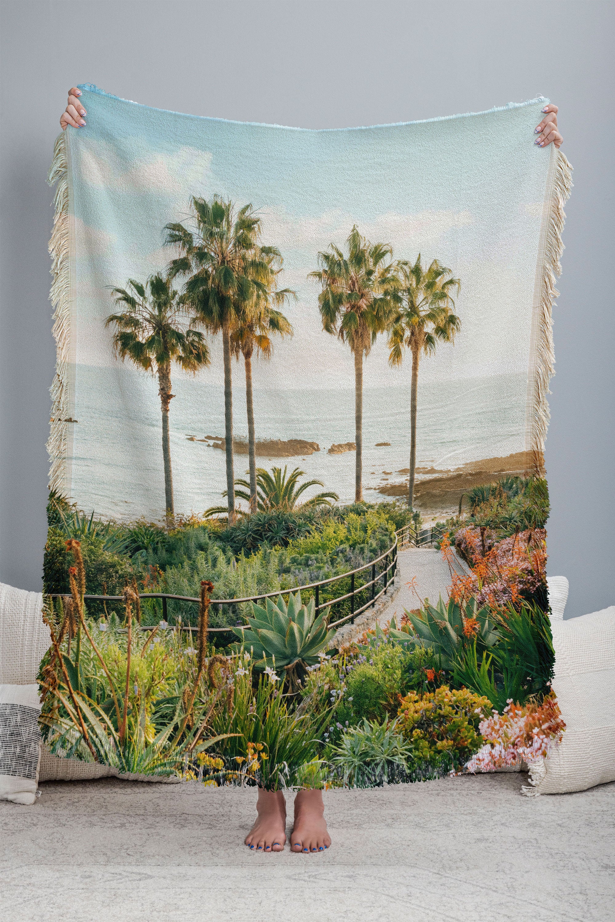 Gal Design Beachside Bloom Throw Blanket - Image 3