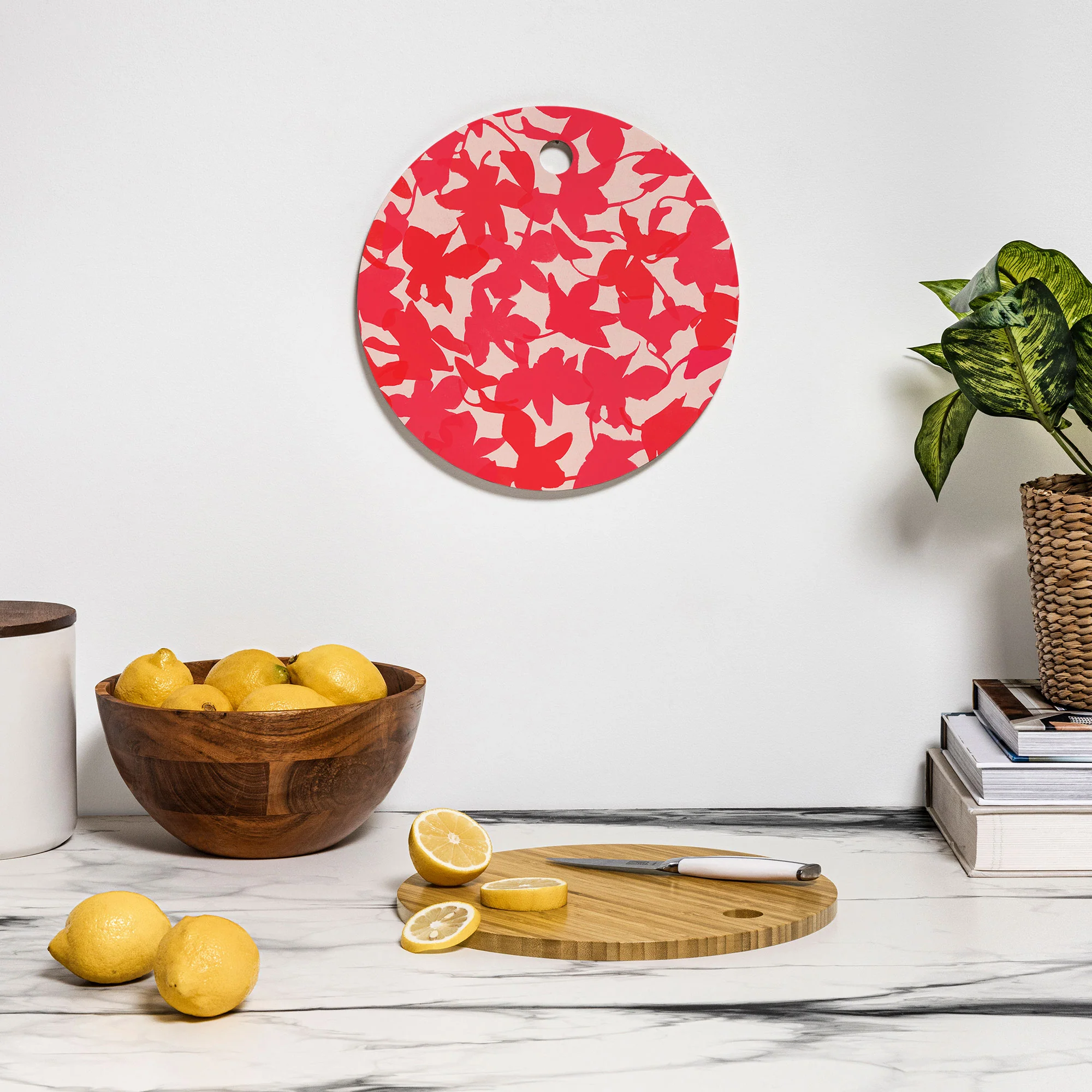 Garima Dhawan My Garden 1 Cutting Board Round - Image 3