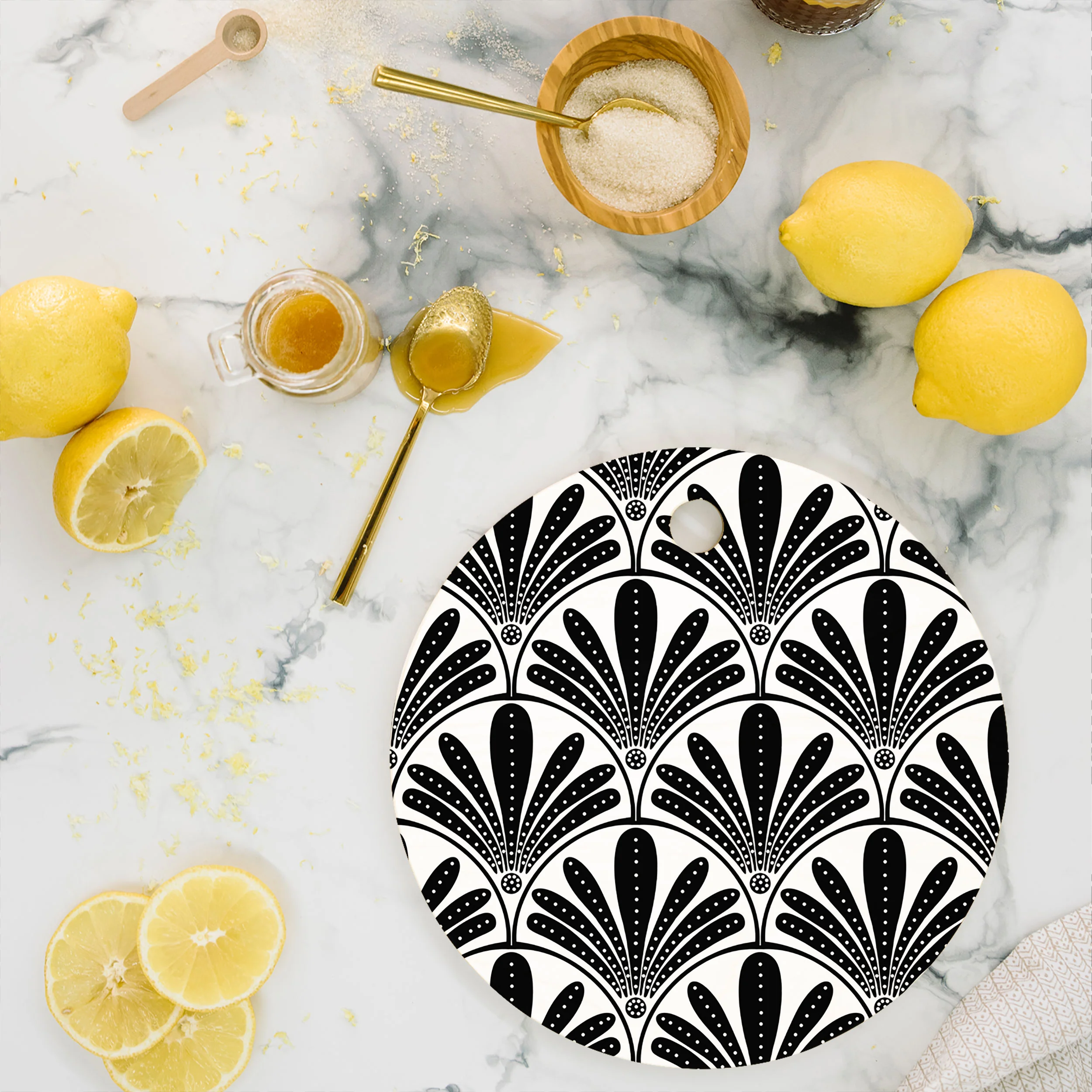 Jennifer Labre Hollywood Glam Cutting Board Round - Image 2