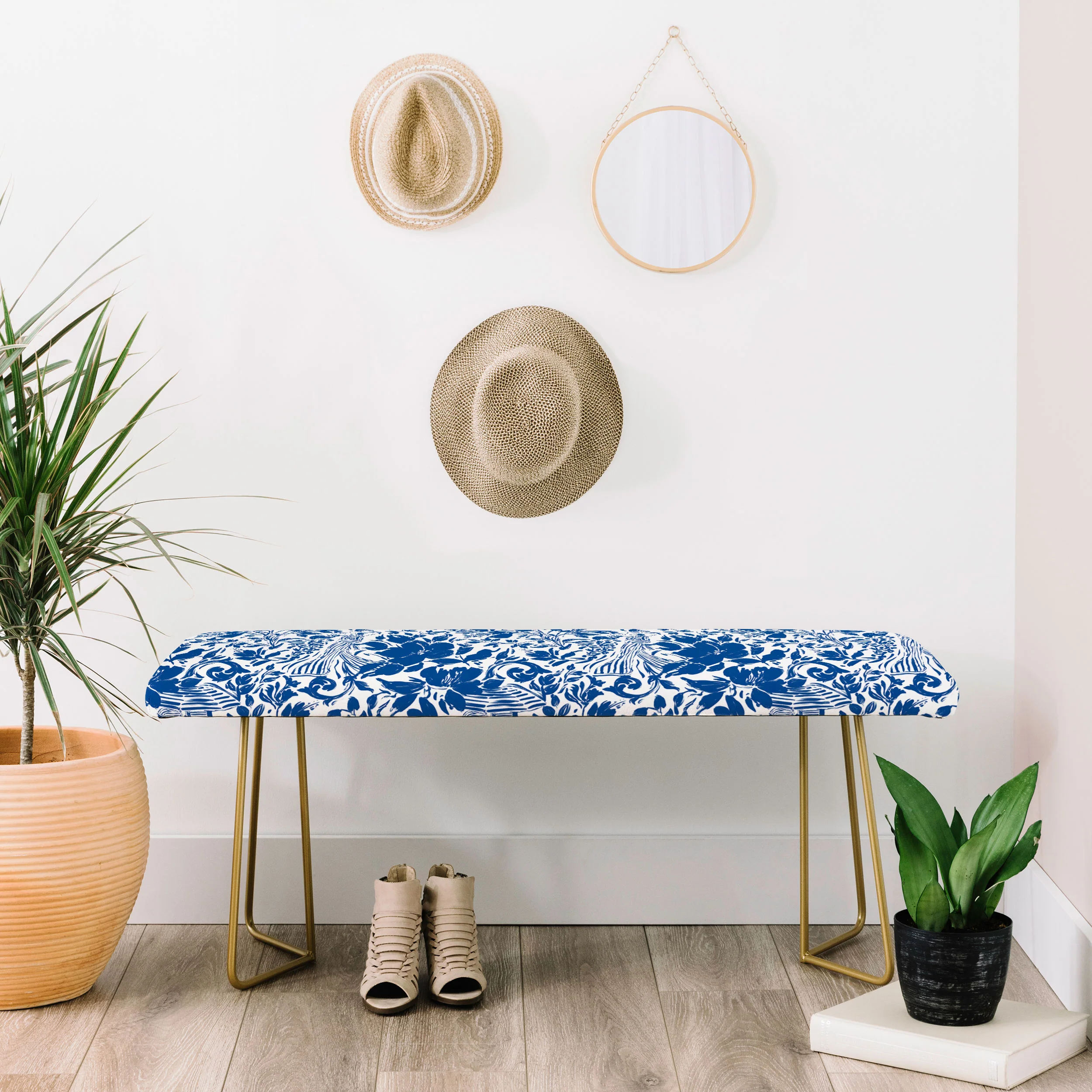 Marta Barragan Camarasa Chic Garden Walk Bench - Image 7