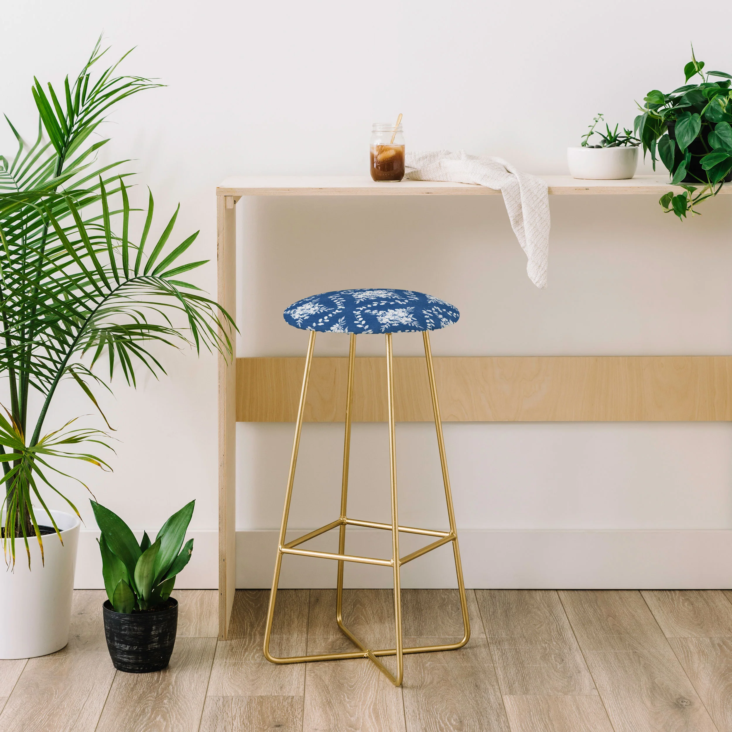 Marta Barragan Camarasa Chic Garden Whisper Bar Stool - Image 3
